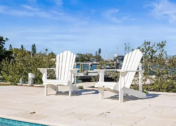 Holiday home Waterfront Paradise Palms 